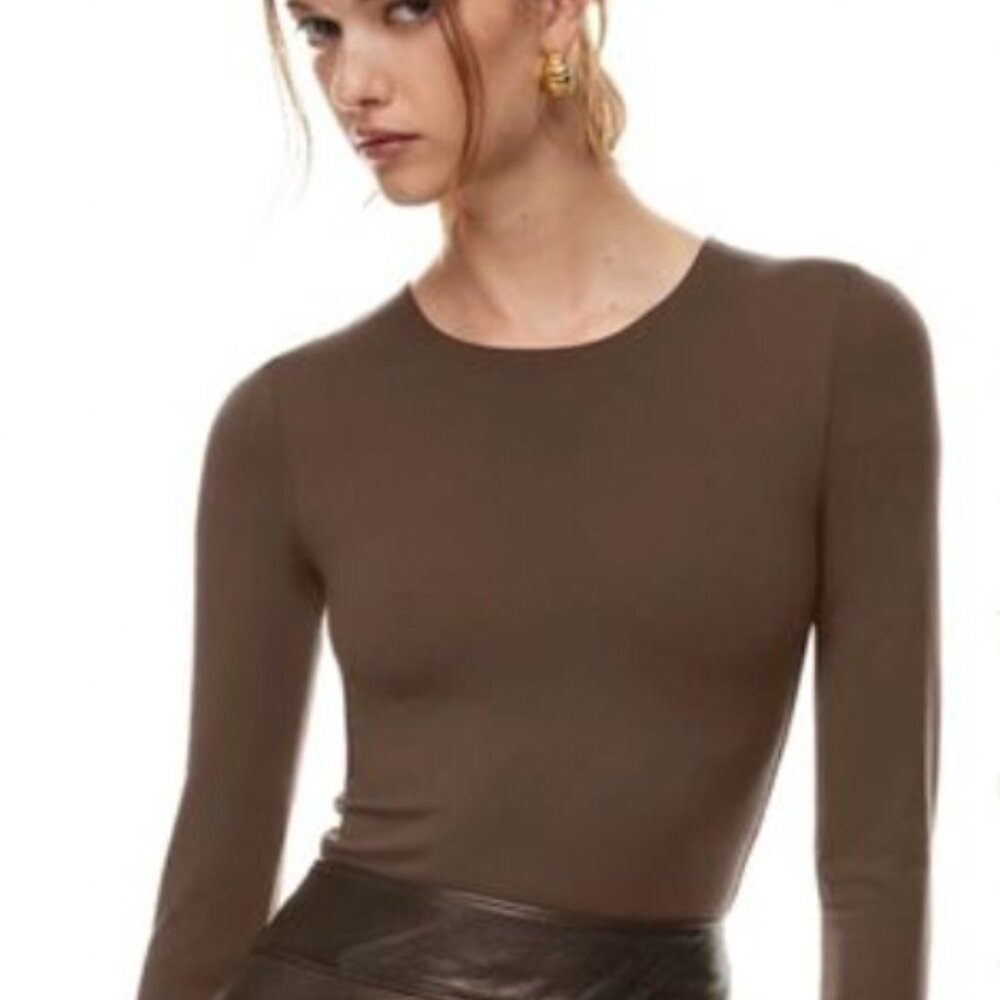 Aritzia Babaton Contour Crew Longsleeve